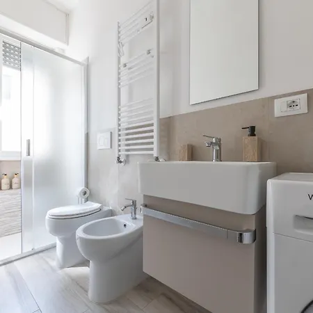 Nolo 5 - - Leia Hospitality